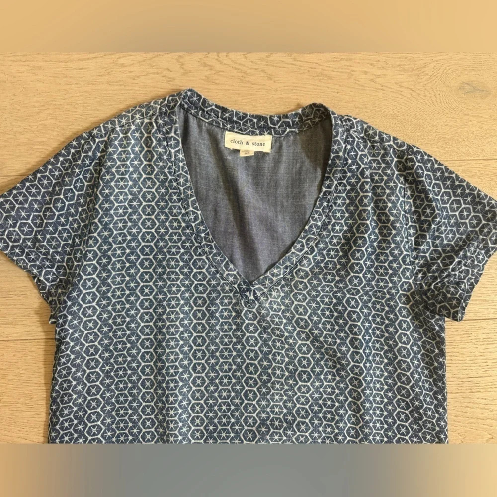 Anthropologie Cloth & Stone Printed Chambray Justine Dress | Blue | Womens XS - Picture 3 of 6